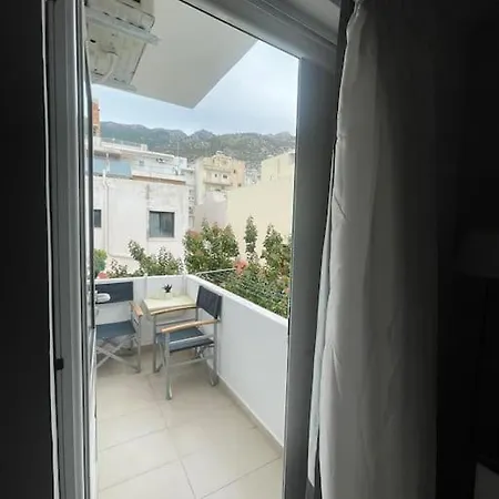 In The Center, 2 Mins From The شقة لوتراكي