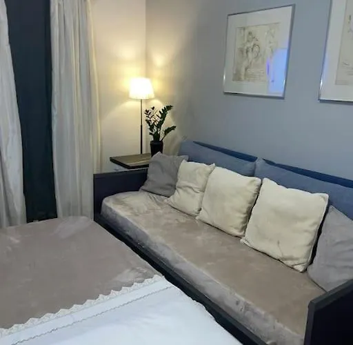 In The Center, 2 Mins From The * Loutráki