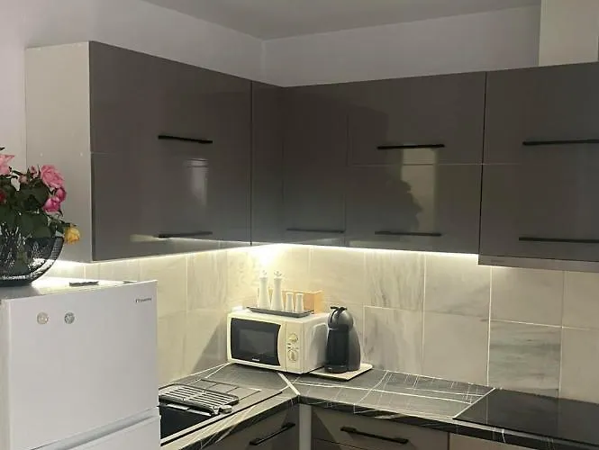 In The Center, 2 Mins From The Loutráki